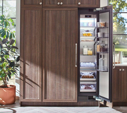SIGNATURE KITCHEN SUITE SKSCF3001P 30-inch Integrated Column Freezer - SKSCF3001P